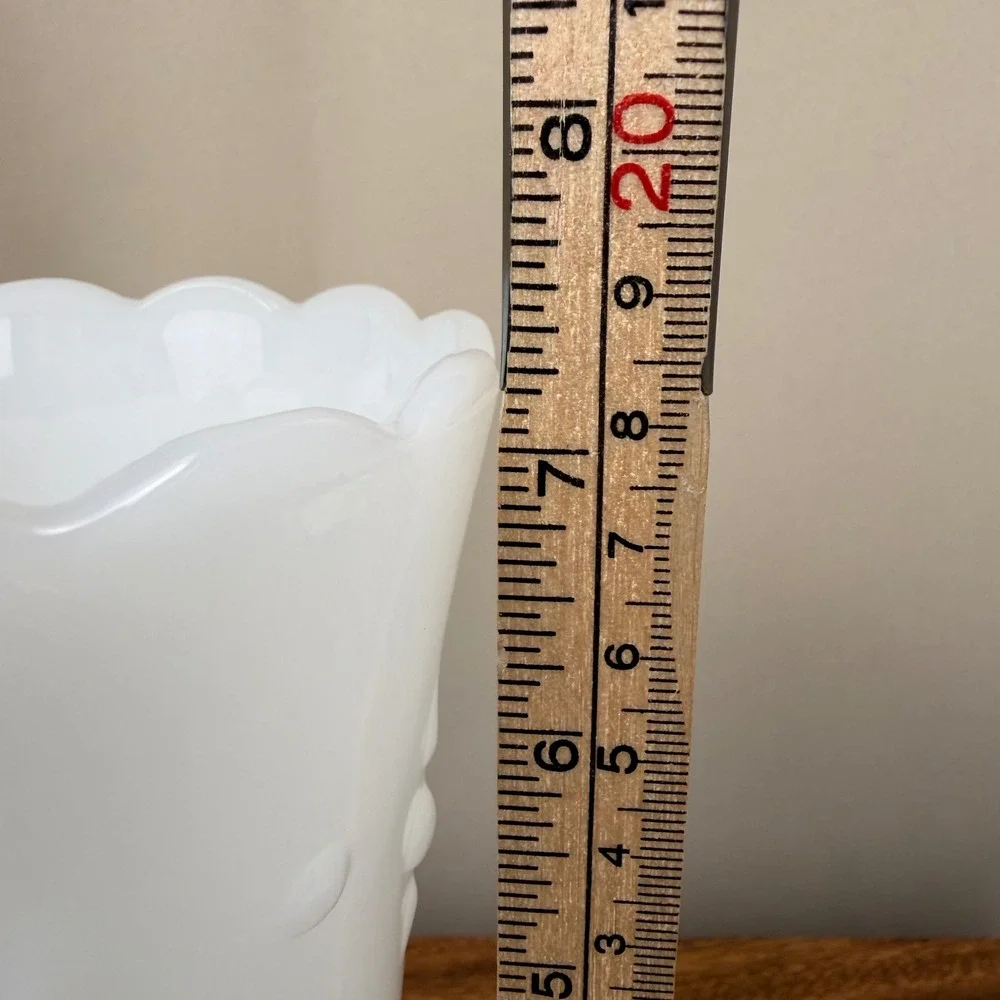 Anchor Hocking Teardrop Pearl Milk Glass Vase Scalloped Edge Vintage White 7.5in
